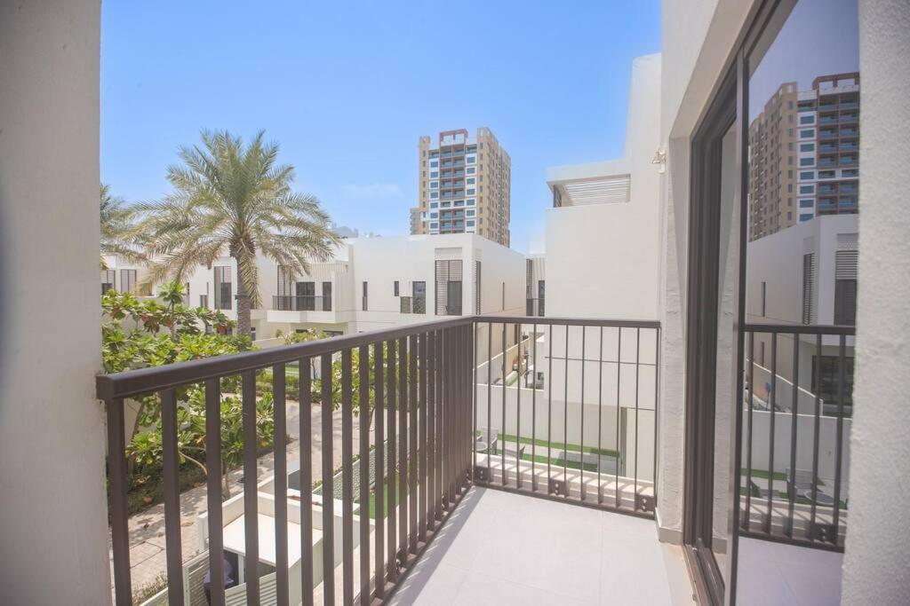 Luxury 3 Bdr Villa By The Sea 54 Ель-Фуджайра Екстер'єр фото